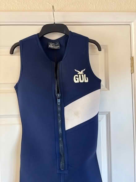 Photo of free wet suit (Thames Ditton KT7) #2