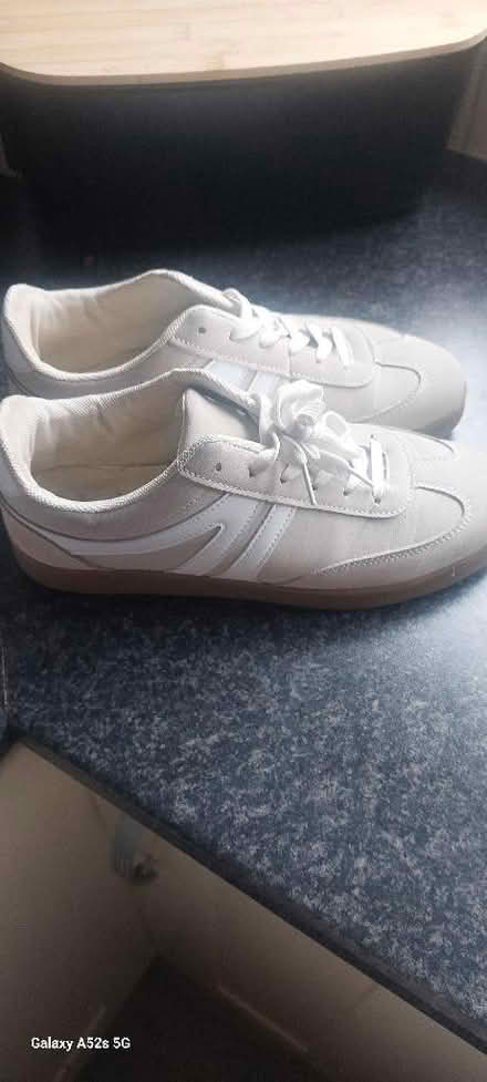 Photo of free 2 pairs ladies trainers size 7 (BT15) #2