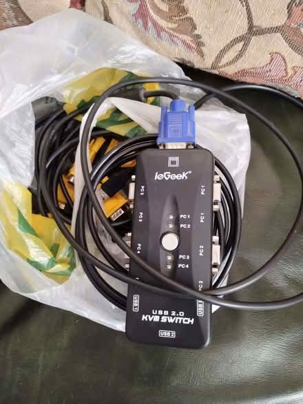 Photo of free iogeek KVM switch for PCs (Tharston NR15) #1