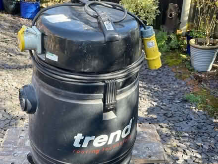 Photo of free 110v industrial dust extractor (Belper DE56) #1