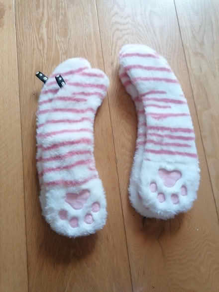 Photo of free 3 pairs toilet set cover (Copeswood CV3) #1