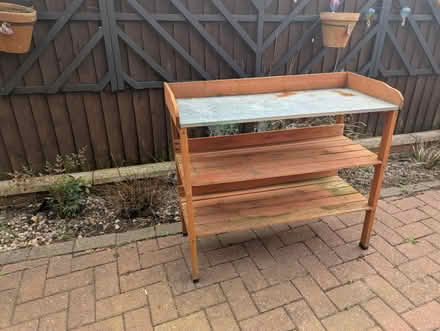 Photo of free Potting table (Stourport DY13) #1