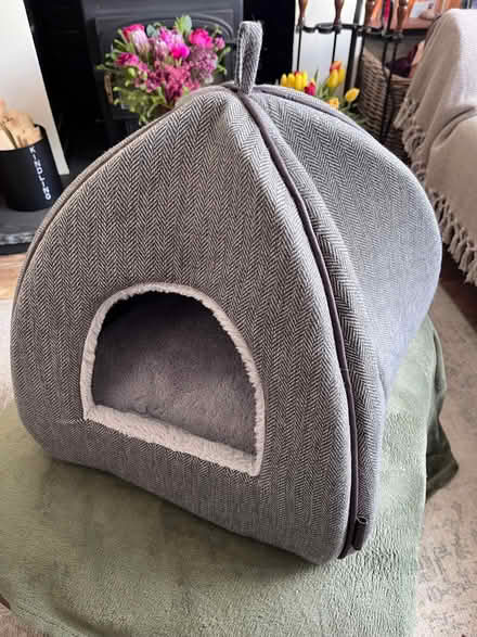 Photo of free Cat/kitten igloo bed (Booker HP12) #1