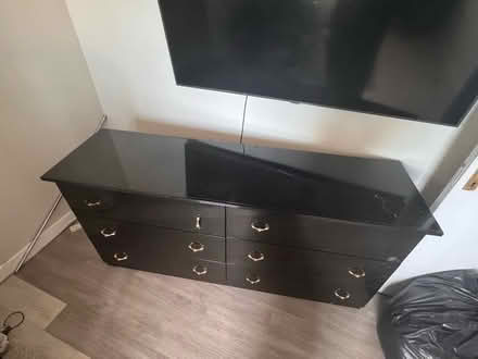 Photo of free Black set of 6 chest of drawers (Hackney Downs E5) #1