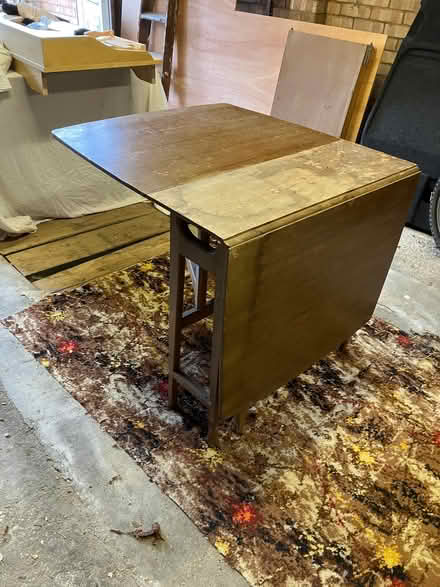 Photo of free Gateleg drop-leaf dining table (SG18) #3