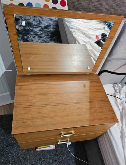 Photo of free Oak-Effect Vanity Chest (Stechford B33) #2