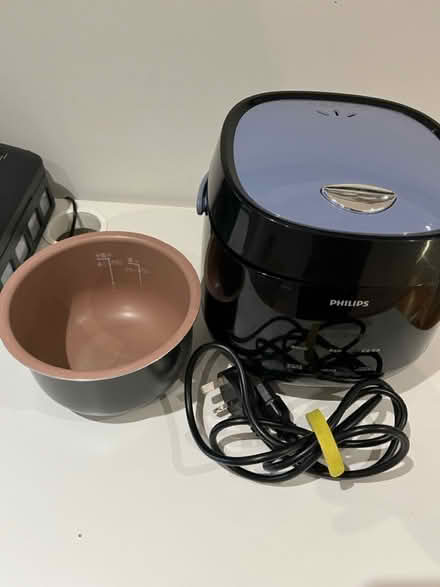 Photo of free Philips Rice Cooker (UB1) #4