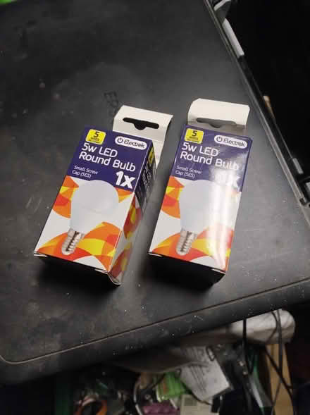 Photo of free Spot light bulbs (LU1) #3