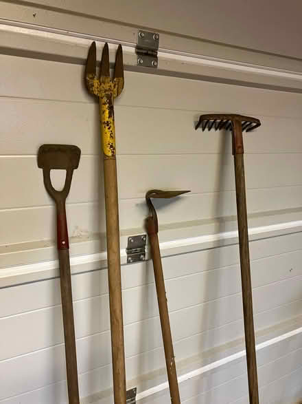 Photo of free 4 Vintage Long-Handled Garden Tools (SG18) #2