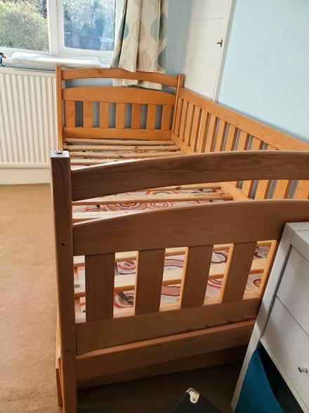 Photo of free Single bed +storage and trundle bed (High wycombe HP11) #2