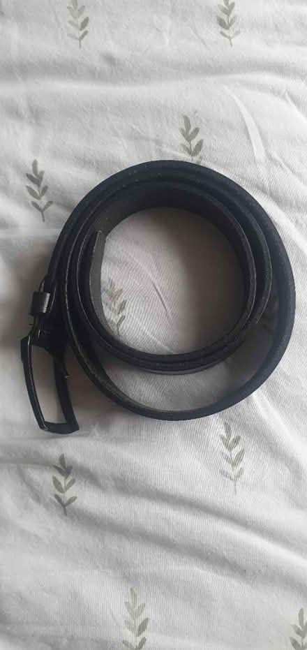 Photo of free New Leather belt, broken buckle (New Brumby DN16) #1