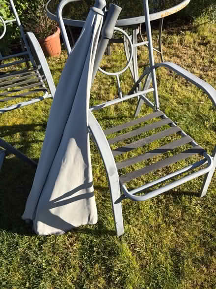 Photo of free Garden set (UB7 9EF) #4