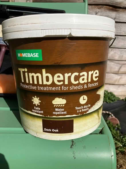 Photo of free Fence paint, tray, roller and brush. (Weston-super-Mare BS23) #3