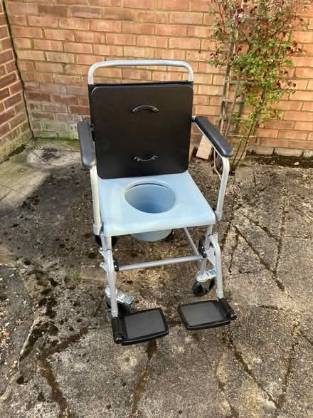 Photo of free Mobile Wheeled Commode Chair (SG18) #2