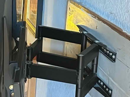 Photo of free VIzio 80” TV, 10+ years old (Mountain View nr train station) #2