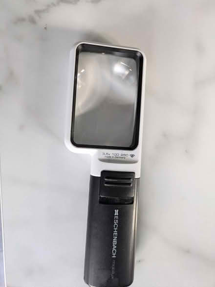 Photo of free Magnifying glass with light (Old Basingstoke RG24) #1