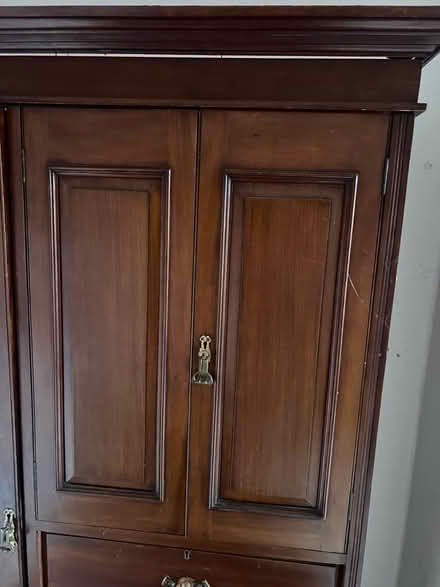 Photo of free Victorian linen press (Summertown OX2) #2