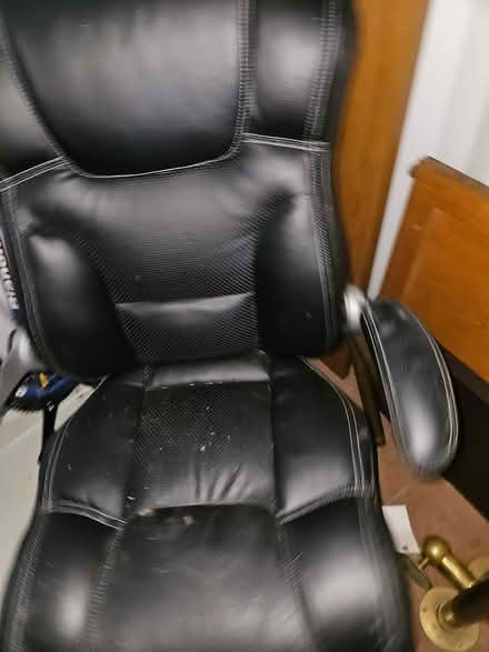 Photo of free 12 Various used office chairs (370 Lynnway , Lynn, MA) #3