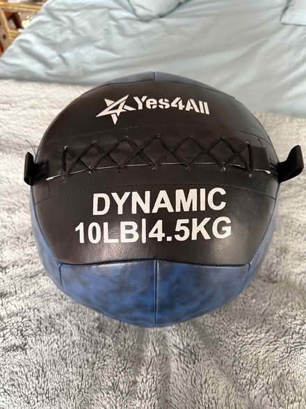 Photo of free 4.5kg exercise ball (Hanwell W7) #1