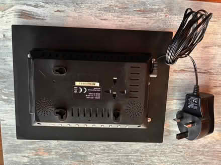 Photo of free Digital photo frame (BT8) #2