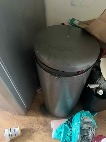 Photo of free Brabantia bin (Oakwood LS8) #1