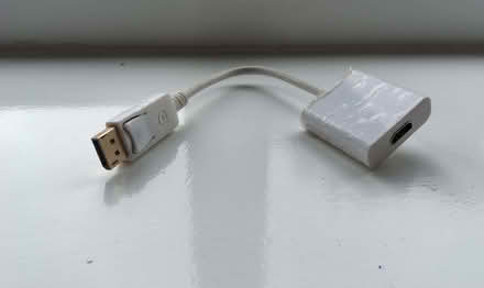 Photo of free DisplayPort to HDMI adapter (Standish GL10) #1