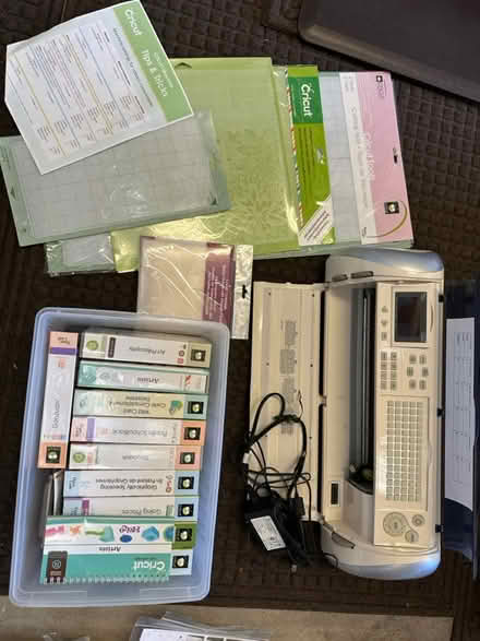 Photo of free Papercrafters/Scrapbookers Dream (Pleasanton) #1