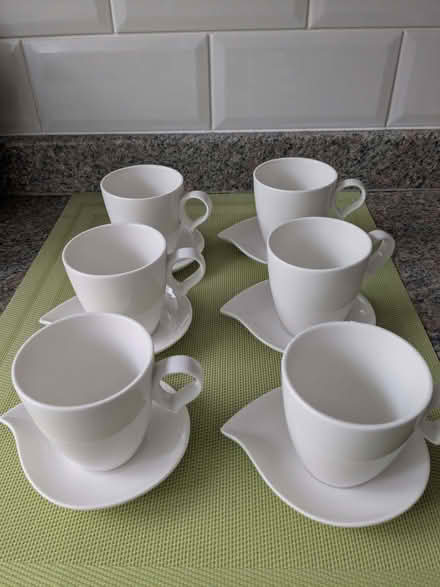 Photo of free New Cups and Saucers (Beulah Hill SE19) #1