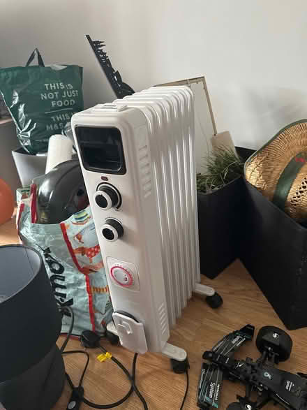 Photo of free Small Heater (Cr5 5ll) #1