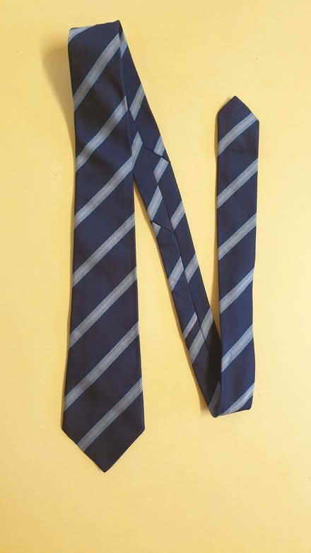Photo of free School tie (Neithrop OX16) #1