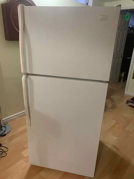 Photo of free Used 14 cu ft fridge (Milton - Thompson/Main) #1