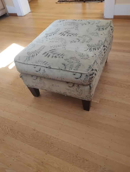 Photo of free Ottoman - Mid-Century (Wallingford (Good Shepherd)) #1
