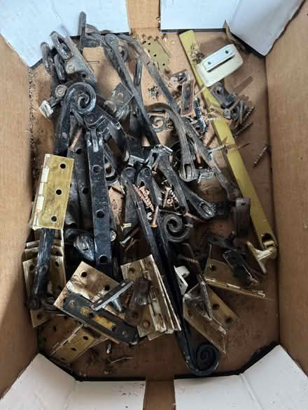 Photo of free window latches, door hinges (Teignbridge District TQ13) #1