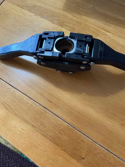 Photo of free Crown corker (Rainham RM13) #1