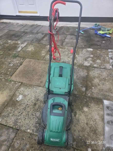 Photo of free Electric Lawnmower with Grass Box (LE19 Enderby) #2