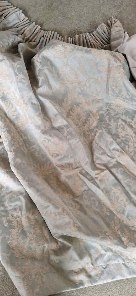 Photo of free Single curtain (lined) (Northcourt OX14) #1