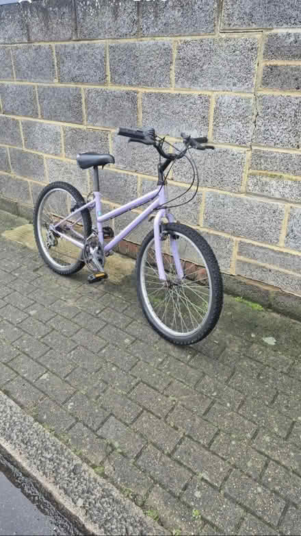 Photo of free Girls bike 20 inch (UB1) #1