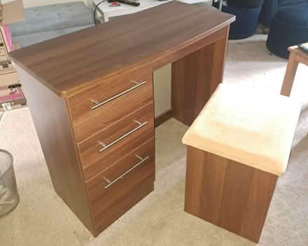 Photo of free Dressing table with drawers (Rotherhithe) #1