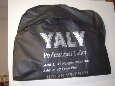 Photo of free Black suit bag (Maidenhead SL6) #3