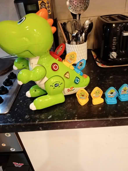Photo of free VTech Learn & Dance Dino 7plates (Richmond TW9) #4