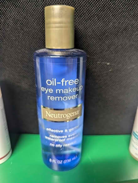 Photo of free Make up remover (near Central Park) #1