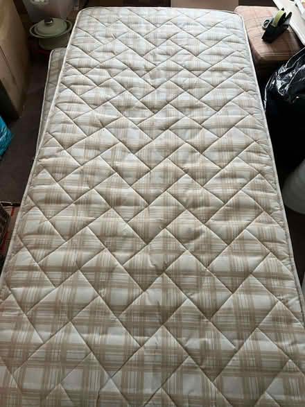 Photo of free X2 single mattresses (Mentmore LU7) #2