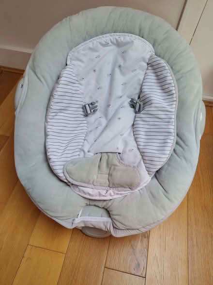 Photo of free Baby stuff: bath, bouncer, milk warmer, bag (Highams Park E4) #4