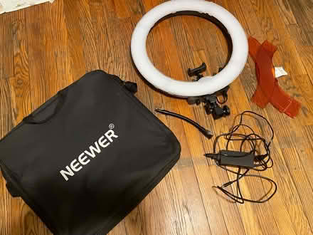 Photo of free Neewer ring light (Midtown West) #1
