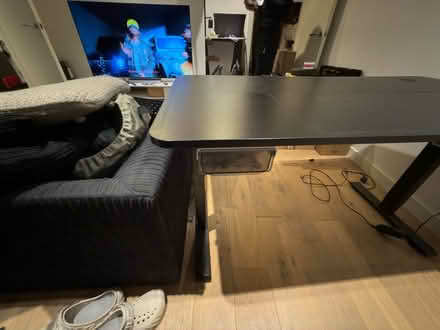 Photo of free Standing Desk black (NW9) #2