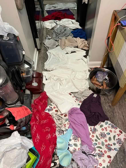 Photo of free Clothes and decors (Fairfax virginia) #3