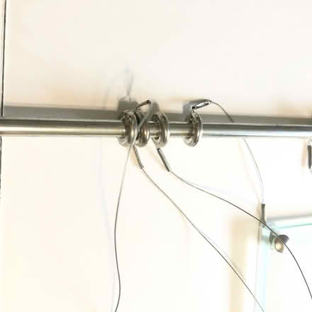 Photo of free 6-picture hanging glass frame (7 corners) #4