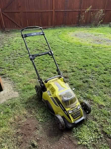 Photo of free Battery operated lawn mower (inner N/NE Portland) #2