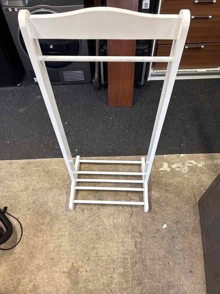 Photo of free Kids clothing rack (Farnham Royal) #1