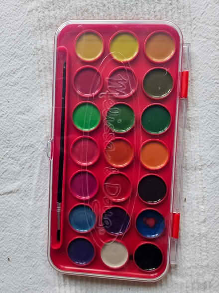 Photo of free Childs paint box (Radford Semele CV31) #1